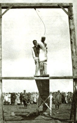 ANPIRomaPosti's tweet photo. "Contro chi ha combattuto?" "Ho combattuto contro
il Governo italiano."
 
#OmarAlMukhtār, #patriota libico cirenaico, guidò la resistenza anticoloniale contro gli italiani negli anni venti.Arrestato, venne impiccato a #Soluch, il #16settembre 1931. In #Libia è un eroe nazionale. https://t.co/DoQGu94uQY