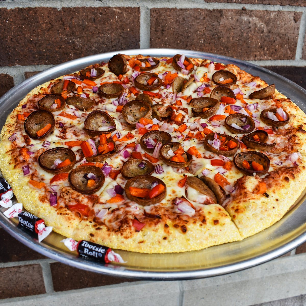 HotBox Pizza tweet media