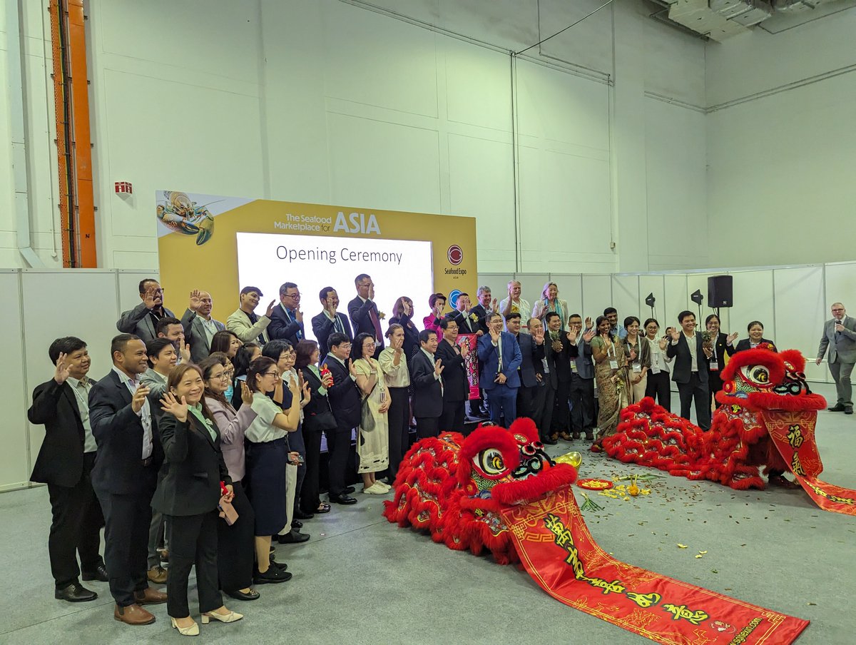 IPesqueras's tweet photo. #FeriasyExposiciones | @SeafoodExpoAsia abre en Singapur las puertas de su edición récord: la franquicia asiática de Diversified crece un 86 %

🔹 359 empresas de 40 países participan en la cita, que se celebra hasta el miércoles 

https://t.co/A0Y3DJ8E7x https://t.co/CmytkIfZSF