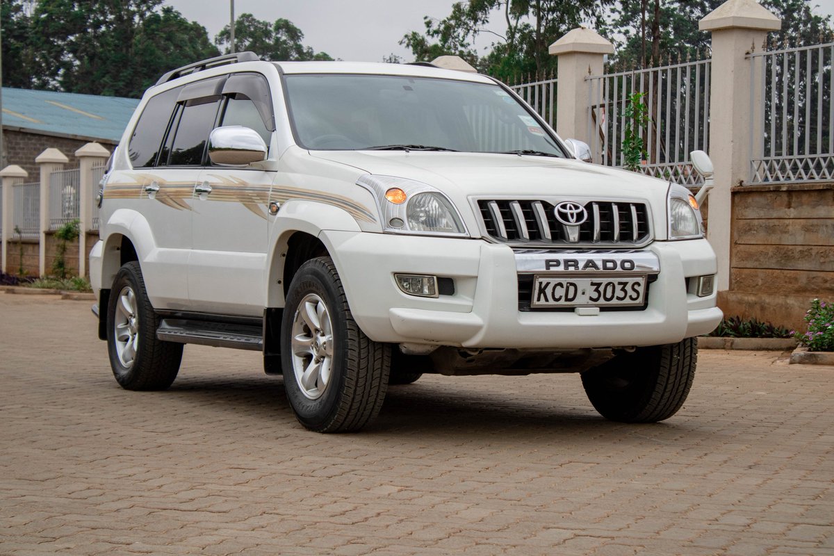 Gitz__'s tweet photo. This 2008 Petrol Landcruiser Prado becomes our 2nd sale of the day.

Sold @ Kshs 2.4M https://t.co/zy0hvyr0JW