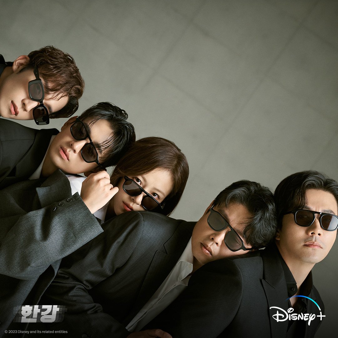 infodrakor_id's tweet image. Photoshoot cast drama Disney+ #HanriverPolice: #KwonSangWoo #KimHeeWon #LeeSangYi #BaeDaBin #ShinHyeonSeung 

Tayang mulai 13 September 

Pak polisi di Sungai Han 😍