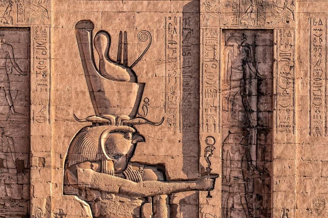 Yoonii_luv's tweet photo. Egypt celebrates the 6265 ancient Egyptian New Year
What a glorious civilization - Happy Ancient Egyptian New Year 

#ThisIsWonderfulEgypt #egypt #history #civilization #culture #temple #statue #calendae #cairo #giza #pyramids #luxor #aswan #karnak #philae #hatshepsut https://t.co/OucrDggPpl