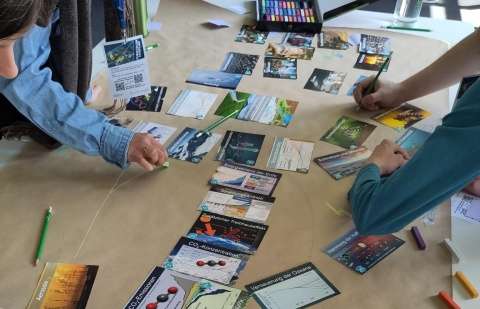 geobiodiversity's tweet photo. #SenckenbergForFuture🌏
As part of the #GlobalClimateStrike on 15.9. we're inviting everyone to a #ClimatePuzzle workshop to explore the causes & consequences of #climatechange in a fun & interactive way! 🧩
🗓️ 15.09. @Senckenberg #Frankfurt. Join us!🤗
👉https://t.co/LJopy0mHJI https://t.co/bNUNk008Yp