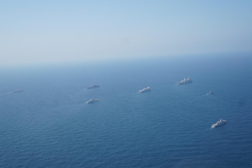 Jatosint's tweet photo. /41
Sea Phase + Amphibious Assault at Banongan Beach, Situbondo (10/9). Warships:
๐ฎ๐ฉ
KRI I Gusti Ngurah Rai (332)
KRI Sultan Hasanuddin (366)
KRI Teluk Banten (516)
KRI Surabaya (591)
๐ธ๐ฌ
RSS Vigour (92)
RSS Endeavour (210)
๐บ๐ธ
USS Green Bay (20)
#GarudaShield #SGS23 #SGS2023 https://t.co/zu893LnWFD