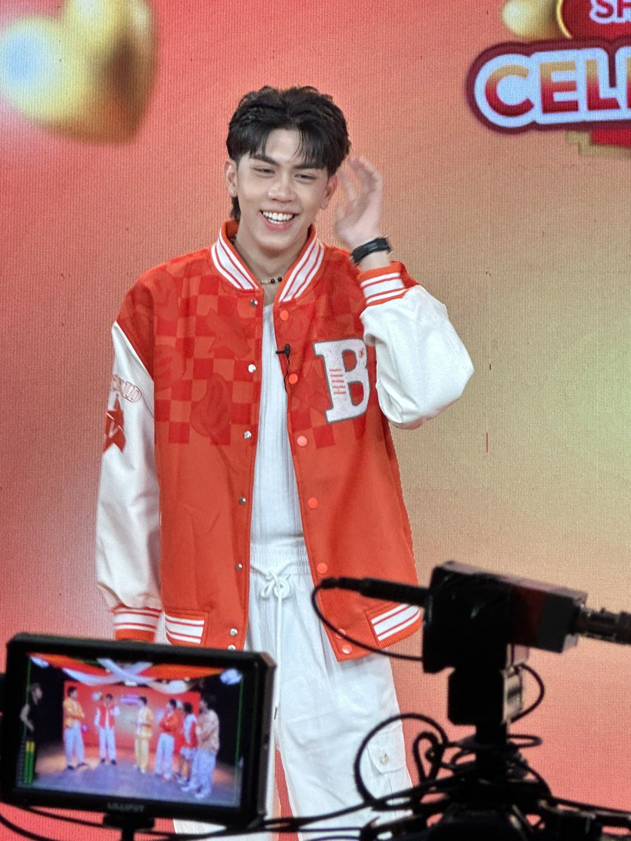 tidmassage's tweet photo. (3) มาดูเบื้องหลังความน่ารักของน้องๆ #proxie กันนนนน 💞
#Shopee99 #shopeelive99Xproxie #ShopeeTH99  @PROXIE_Official https://t.co/SYMlLIlTH2