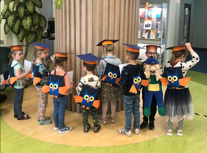 JelgavaLV's tweet photo. Bibliotēkas aicina ģimenes pieteikties Mazo pūcēnu skoliņai. Vairāk: https://t.co/e5iOgnlDbk
#Jelgava https://t.co/IRXk7Osnxh