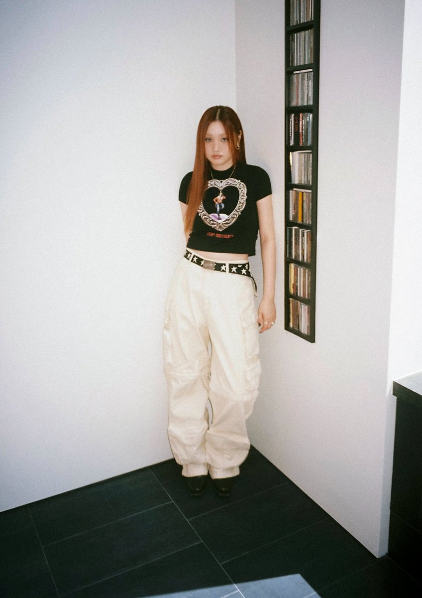 sounditsme's tweet photo. [SOLE]
'𝓐 𝓛𝓸𝓿𝓮 𝓢𝓾𝓹𝓻𝓮𝓶𝓮'
2023.09.18 6pm (KST)
_
#쏠 #SOLE #ALoveSupreme https://t.co/FuHEYBHtxr