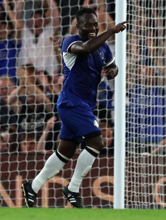 LDNFootbalI's tweet photo. One of the most underrated players in Premier League history… 💫 https://t.co/N5BVDKfOBo