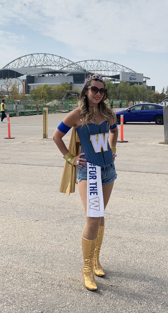bluebomberwoman's tweet photo. Banjo Bowl 2023 - Canadian Tuxedo Edition 

51-6 FINAL 🔥🔥🔥🔥

Next up: Hamilton 

#BanjoBowl #banjobowl2023 #bombersvsriders #redemptiontour #forthew #thisishowicfl #lfg https://t.co/ml40DgrhwQ
