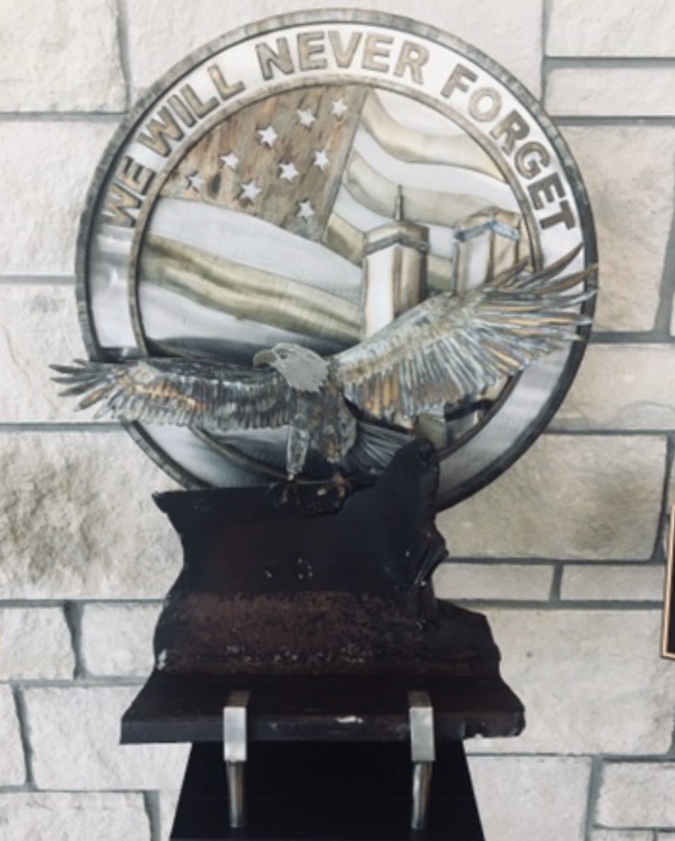 KitHughesHC's tweet photo. 8:46 am. Beginning of day that changed us all. I will always remember where I was, what I was doing, and who I spoke with in the moments that followed. Thinking of families of deceased and first responders today. #Flight11 #Flight175 #Flight77 #Flight93 #NeverForget ❤️🇺🇸 https://t.co/VxIx2uPC3B