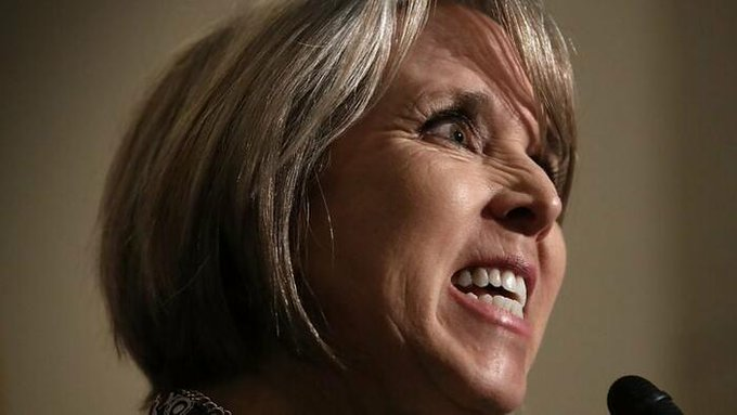 New Mexico Lawmakers Call For Governor's Impeachment Over 2A Overreach #GovMichelleLujanGrisham

She deserves to be impeached because she's a totalitarian thug.  She has no right to revoke anybody's #2ndAmendmentRights. 

zerohedge.com/political/full…