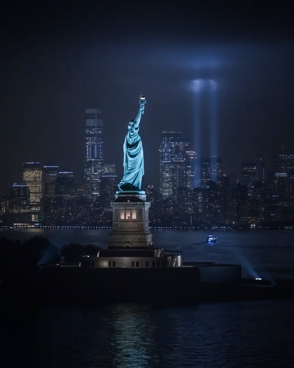 jejquade's tweet photo. ๐น Remembering 9/11: 22 Years On ๐
Today, we honour the lives lost and heroes who emerged on September 11, 2001. Let us unite, remember, and build a world where compassion triumphs over hate.Needed more than ever now. #NeverForget #911Anniversary #UnityInTragedy https://t.co/Dg0vcJKPox