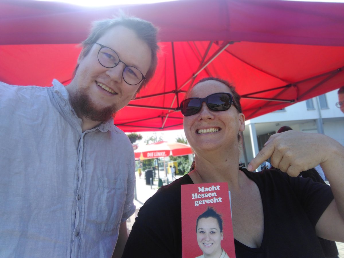 JMigenda's tweet image. Wenn man eine liebe Exkollegin am Infostand trifft und sie für ihre Direktkandidatur unterstützen kann, dann macht Wahlkampf spaß!

#MachtHessenGerecht #LTWHE23