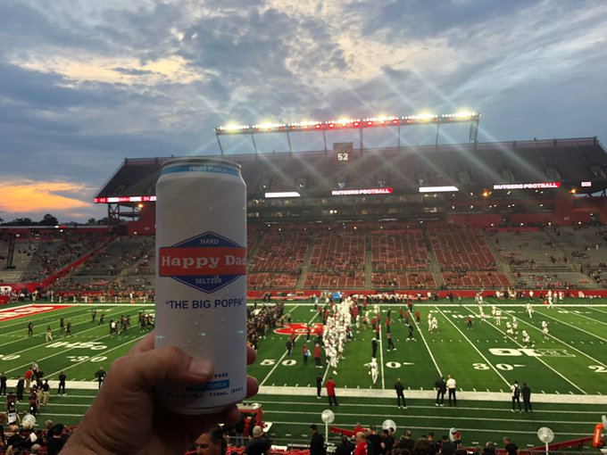 Shout-out to the bars, stadiums and stores who believe @happydad is the best drink to enjoy during football