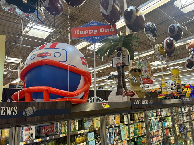 Shout-out to the bars, stadiums and stores who believe @happydad is the best drink to enjoy during football