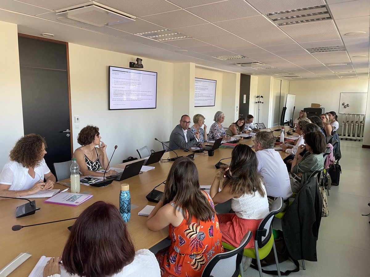 Accueil des 20responsables bureaux des entreprises 31 par ⁦<a href="/leclercarno/">Arnaud Leclerc</a>⁩ ⁦<a href="/DSDEN31/">DSDEN 31</a>⁩ et ⁦<a href="/OlivierXerri31/">Olivier XERRI</a>⁩ en présence des superviseurs 31 ⁦⁦<a href="/CirgueE/">CIRGUE Elodie</a>⁩ et Anne Ferveur ⁦<a href="/actoulouse/">Académie de Toulouse</a>⁩ ⁦<a href="/MostafaFourar/">Mostafa Fourar</a>⁩ ⁦<a href="/DRAFPICA_Occ/">DRAFPICA Occitanie</a>⁩