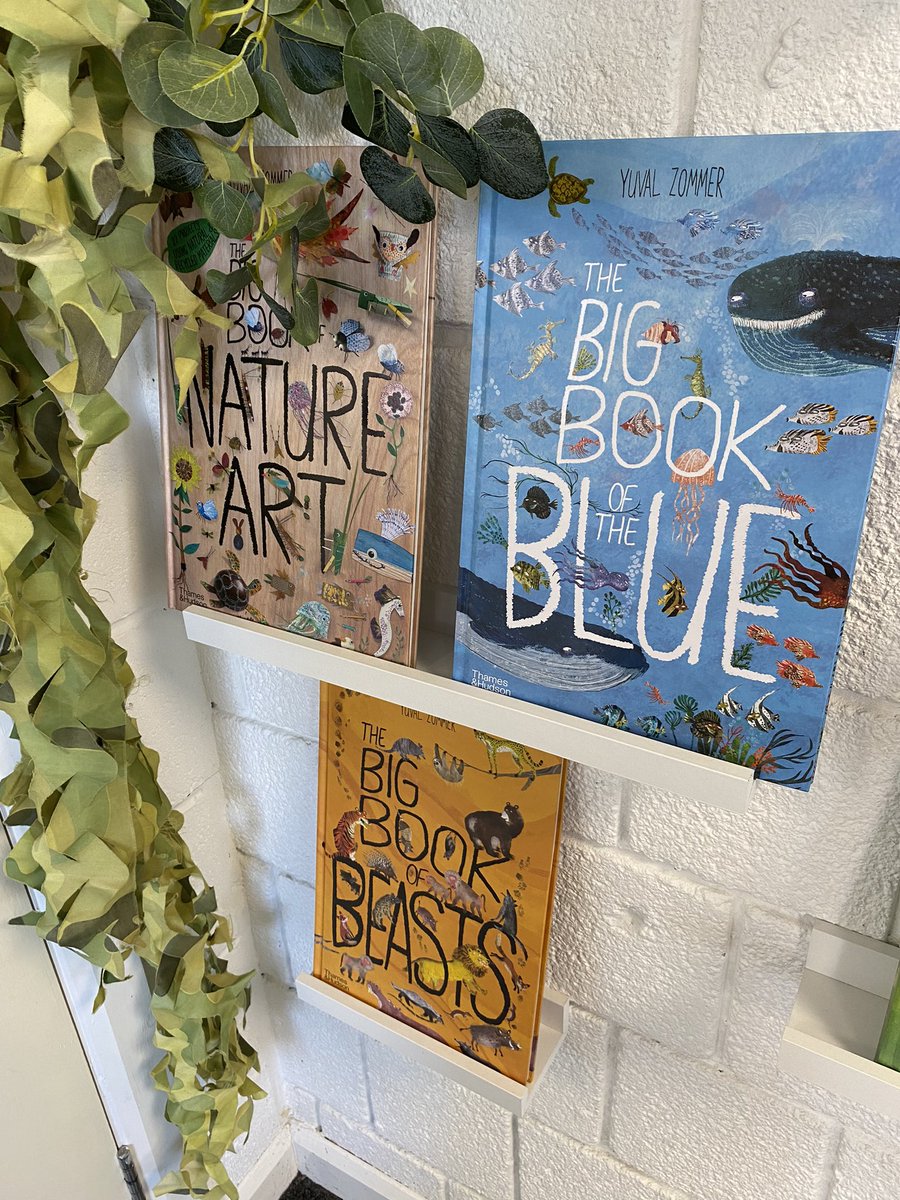 BranstonInfant1's tweet photo. Our September #SpotlightAuthor is the amazing @yuvalzommer! As a school we are big fans of Yuval and his brilliant Big Books! #LincolnshireReadingPledge #ReadingForPleasure @WSHEnglishHub @OpenUni_RfP @thamesandhudson https://t.co/KhkQEKFVVP