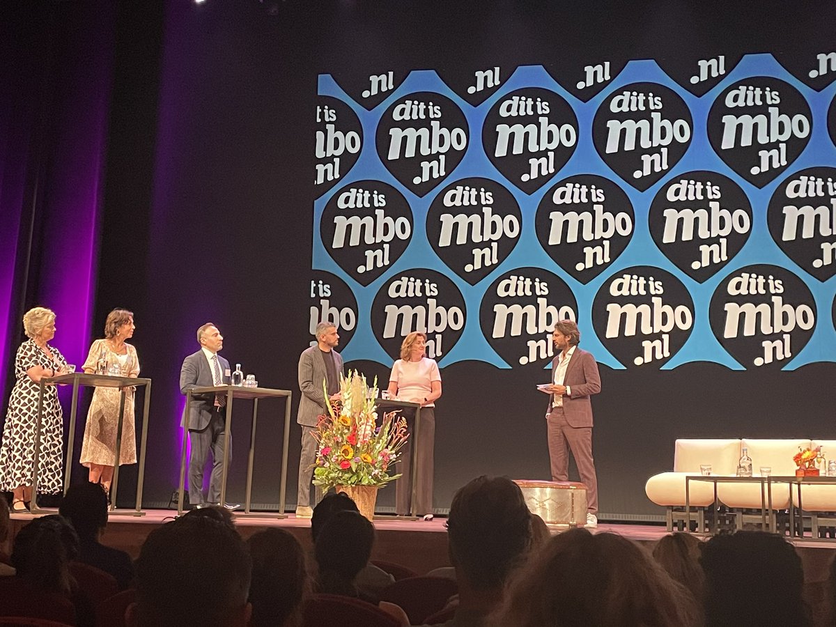 Attie Mager tweet media