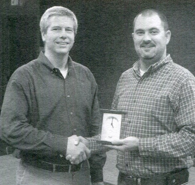 EntergyMS's tweet photo. #TeamMemberMonday
Josh Vance (right), then an engineer III in Madison, receives the 5-year award from Martin McGee, supervisor, central region engineering, in 2015.
Josh is now the Senior Manager for Operations and Construction. Keep up the good work, Josh! π https://t.co/I8iP0CCb1W