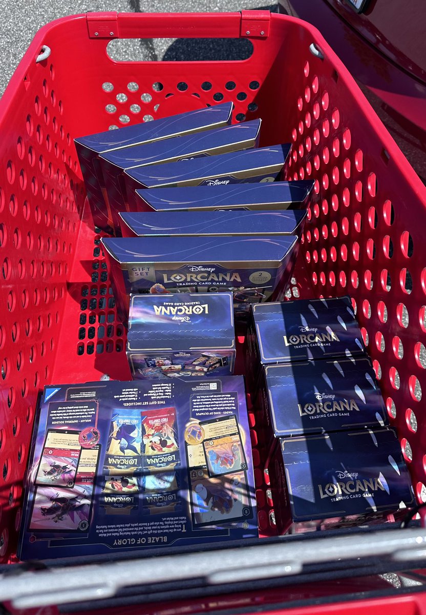 The Collectibles Guru tweet media