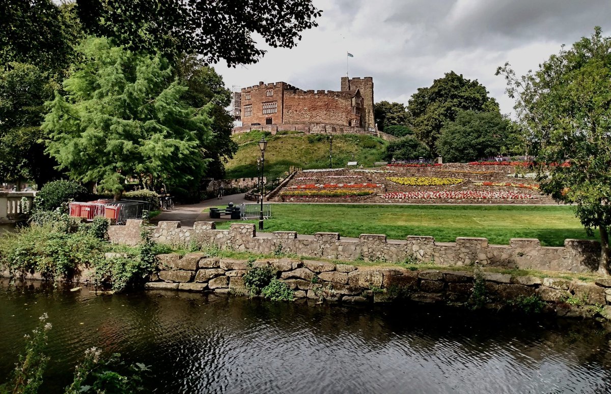 Anne64951545's tweet photo. Tamworth, Staffordshire, England's Capital City in the 8th Century 
#ThePhotoHour 
#StormHour https://t.co/t9WTFeHh39