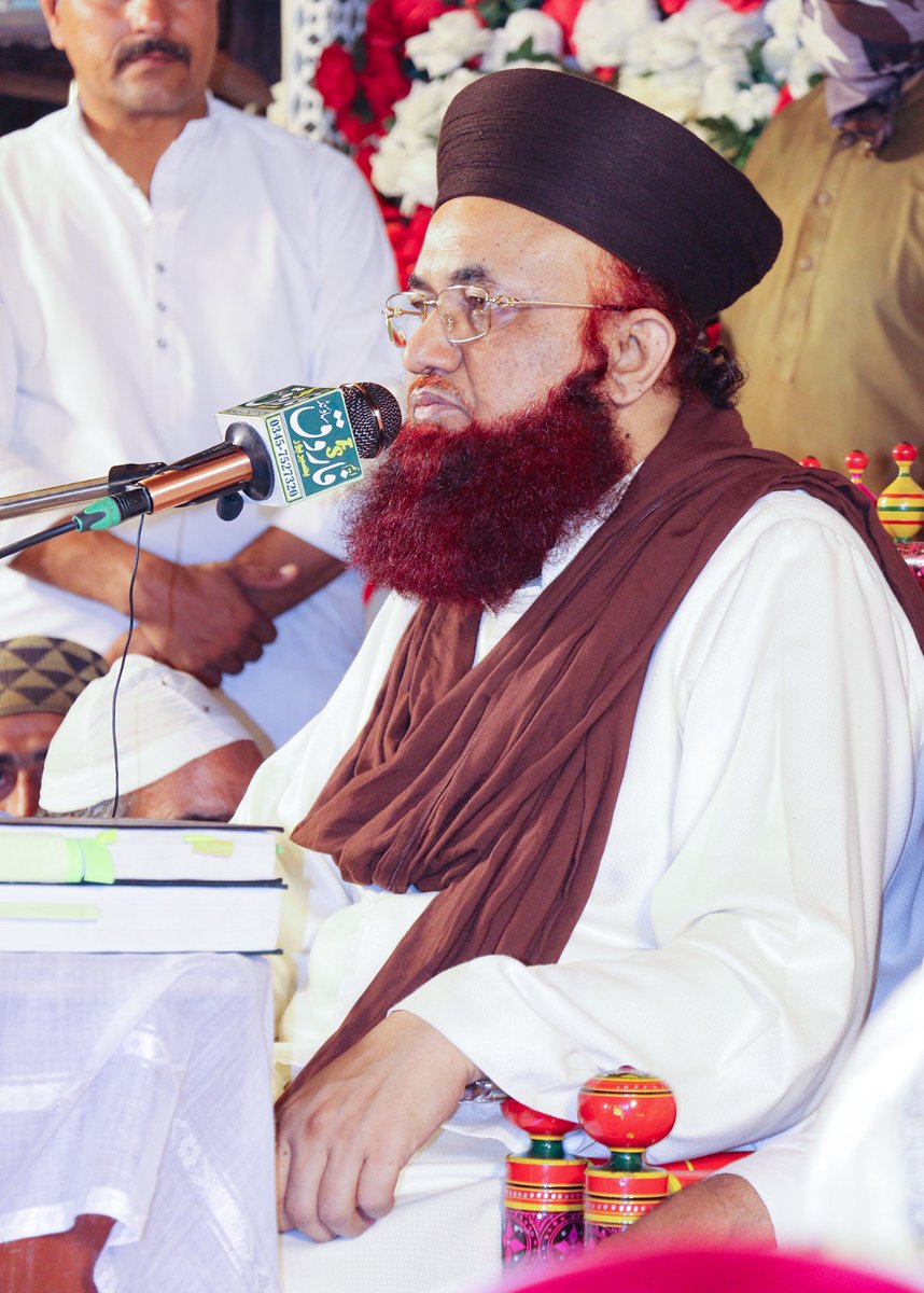 حضرت ذوالنون مصری رحمۃُ اللہ علیہ فرماتے ہیں کہ جب کوئی مرید ادب کا خیال نہیں رکھتا ،تو وہ لوٹ کر وہی پہنچ جاتا ہے جہاں سے وہ چلا تھا ۔(الرسالہ القشیریہ، ص،498)