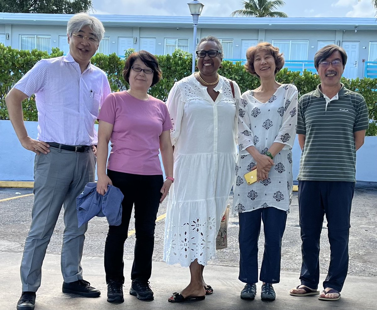 moniclesca's tweet photo. I was honored to meet with the team of 4 eminent professors from universities in #Japan carrying out a multidisciplinary study on the Civil society initiative AkoMontana.
Profound questions arose from the 2 economists+cultural anthropologist+gender expert.
#HaitianSolution
#Haiti https://t.co/RZgpNnuSvR