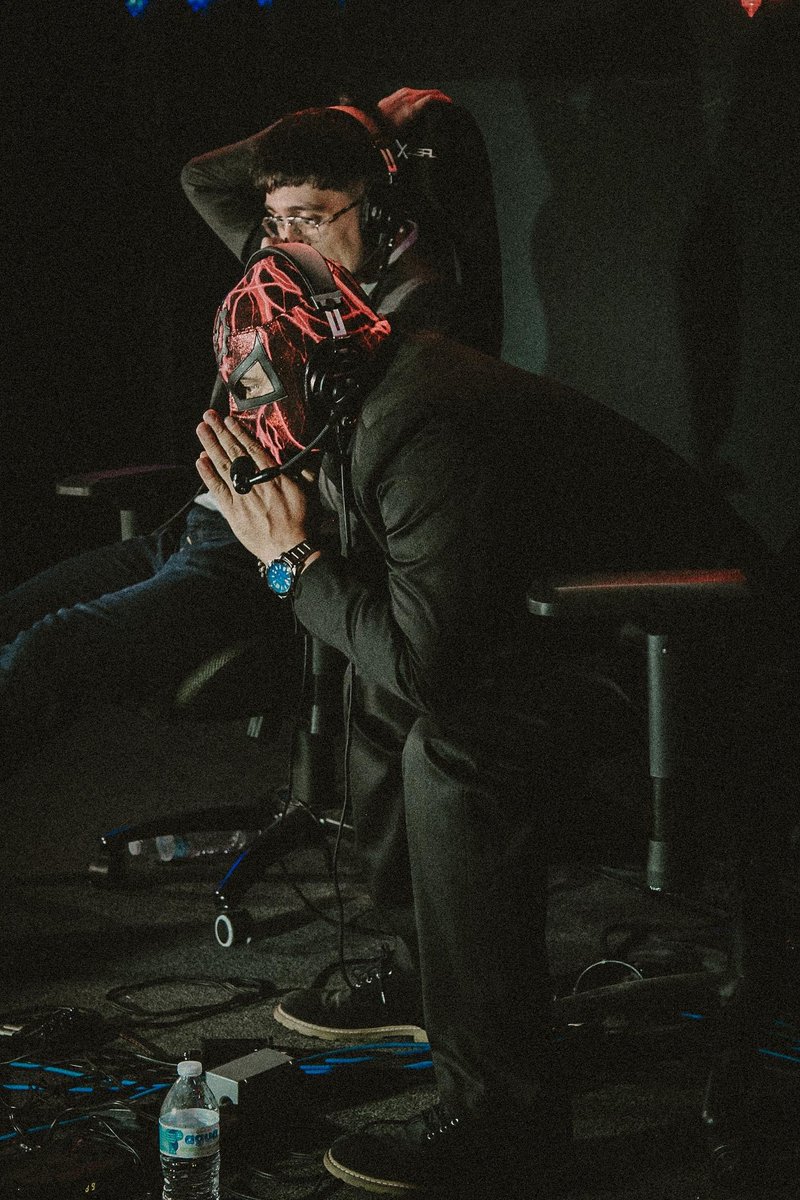 Narrando con el 💔 la final del domingo de campeonato 😢 <a href="/DeporteDigitalH/">Deporte Digital 01</a>

<a href="/EsportsEmbher/">EMBHER ESPORTS</a> de mi corazón se queda a un paso de ser campeón de la #LPL venga cabrones, gracias por la entrega y dedicación. 🥲
<a href="/MonkyzMLG/">Carlos Minguez</a>
<a href="/CracK1st/">ᄃ尺ﾑᄃズ 🦇</a>
<a href="/iDemon9_/">Erick</a>
@DiegoAyalaCa
<a href="/Sulfuls/">Paco</a>
(Foto) 📷 <a href="/rudiuuxsz/">Limbo 🩸</a>