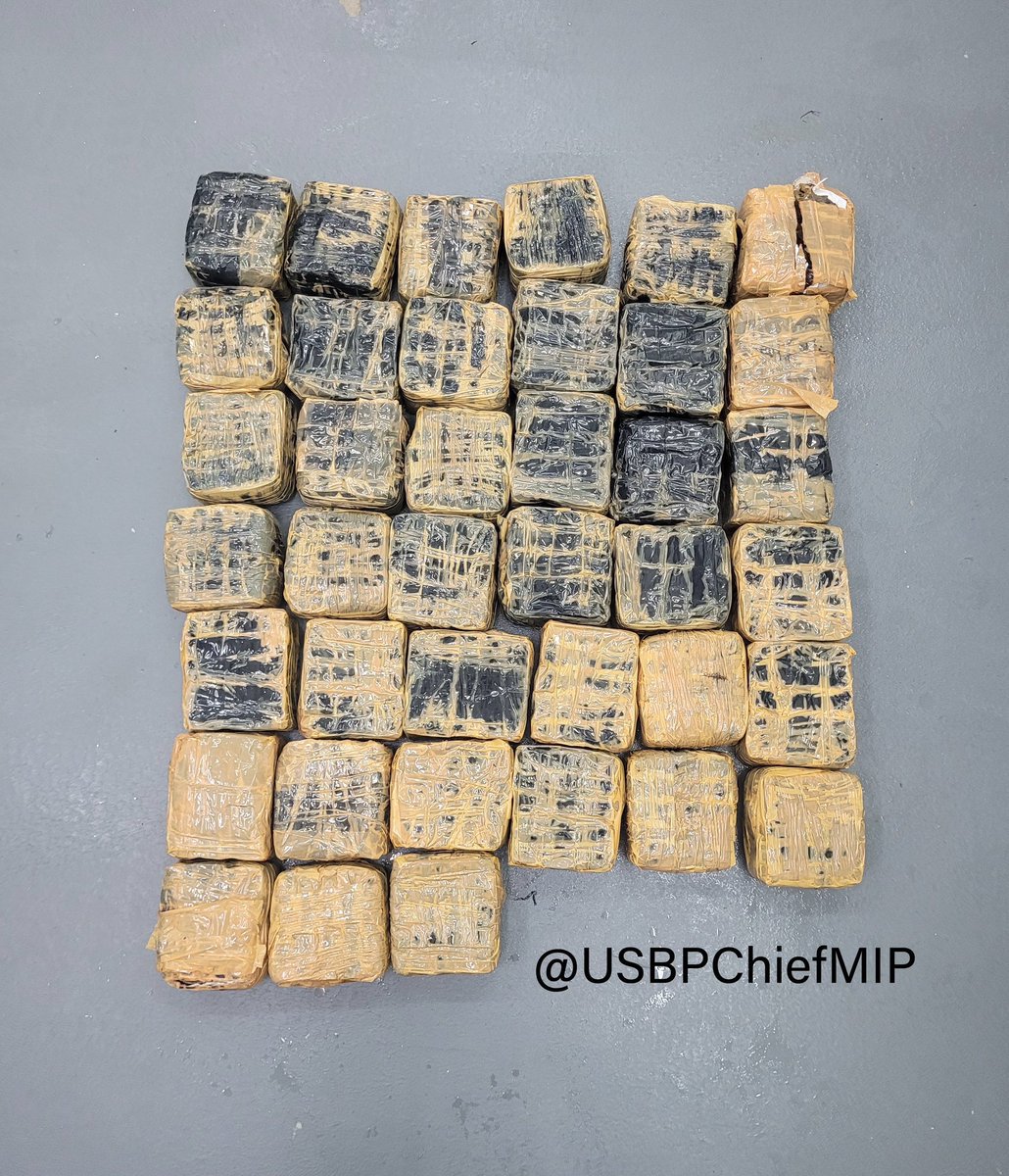 GwenFilosaMedia's tweet photo. DRUGS!
Over the weekend, @USBPChiefMIP said agents in Miami Sector seized 58 lbs. of hashish someone found in the #FloridaKeys. Estimated street value of $260K, feds say. 
Also is hashish still a thing? I’m out of the loop. Well for today. #squaregrouper
#keywest #floridakeys https://t.co/9E47Ezs2pc