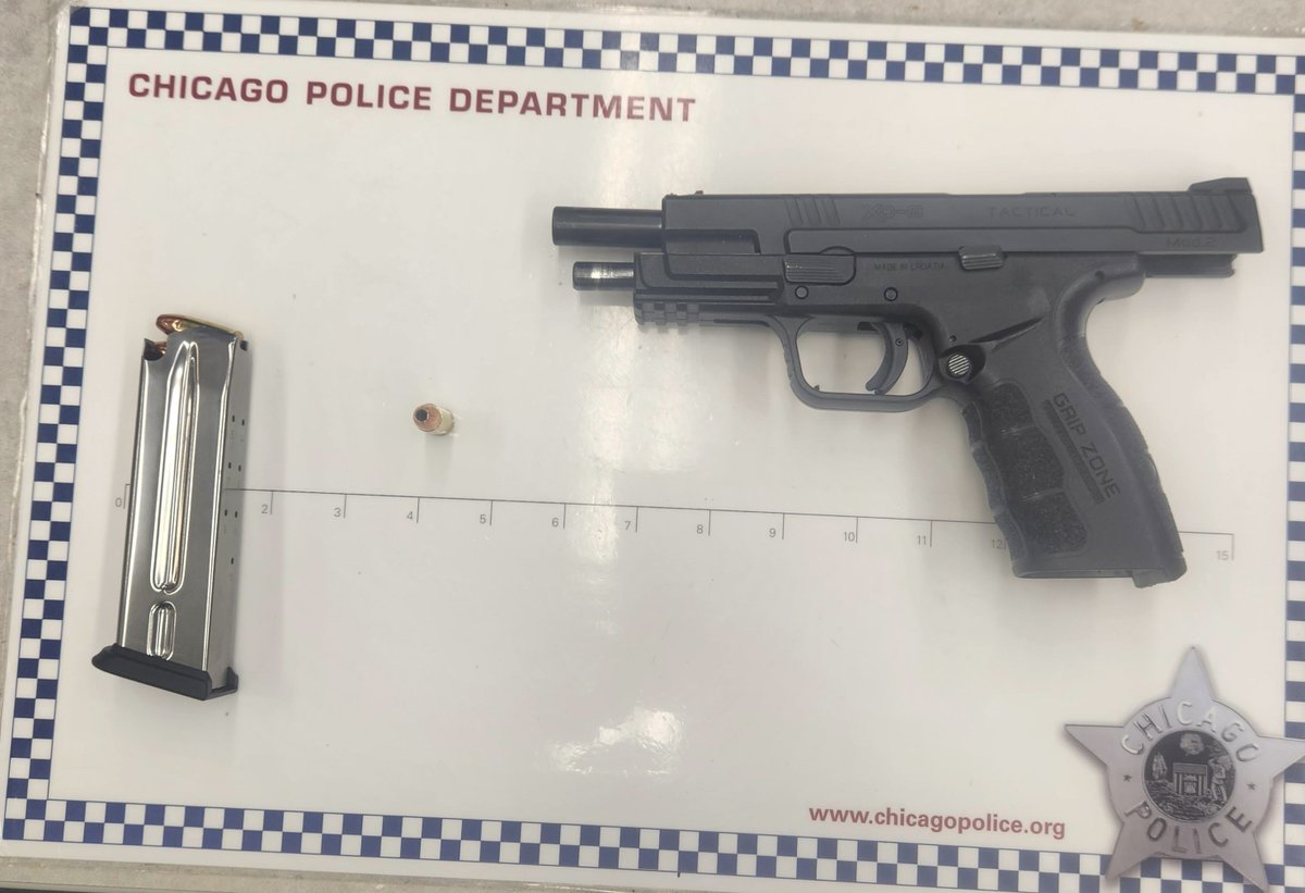 Yesterday, 7643B stopped a driver for a vehicle violation in the 700 block of N. Hamlin Ave in <a href="/ChicagoCAPS11/">11th  District - Harrison</a>. During the traffic stop investigation, this 9mm Springfield Armory was recovered from a convicted felon. Felony UUW by felon charge approved. Great work! <a href="/Chicago_Police/">Chicago Police</a>