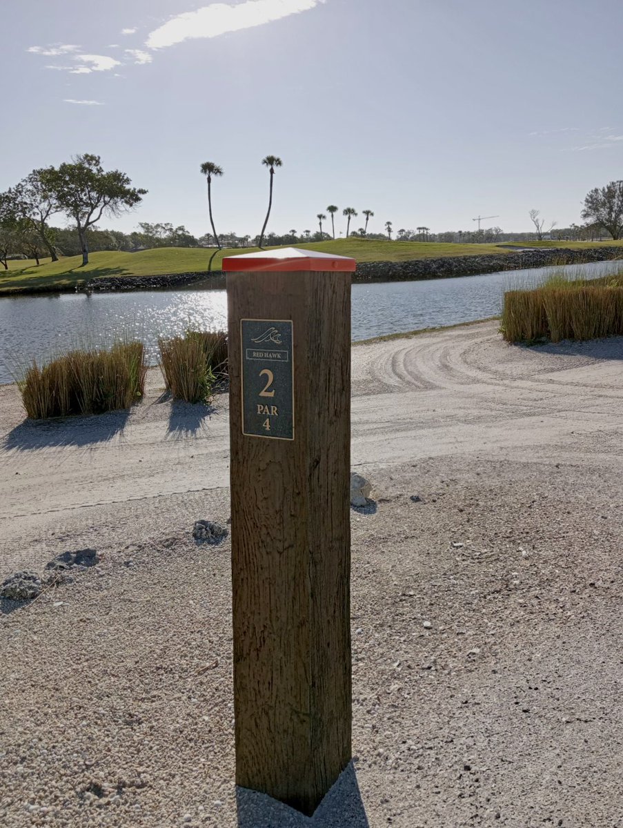 eagleprousa's tweet photo. Combining the modern materials of consolidated lumber and metal caps to produce a robust, uncomplicated design, these signs can be the perfect addition to your course. https://t.co/NMzfPkAm4R