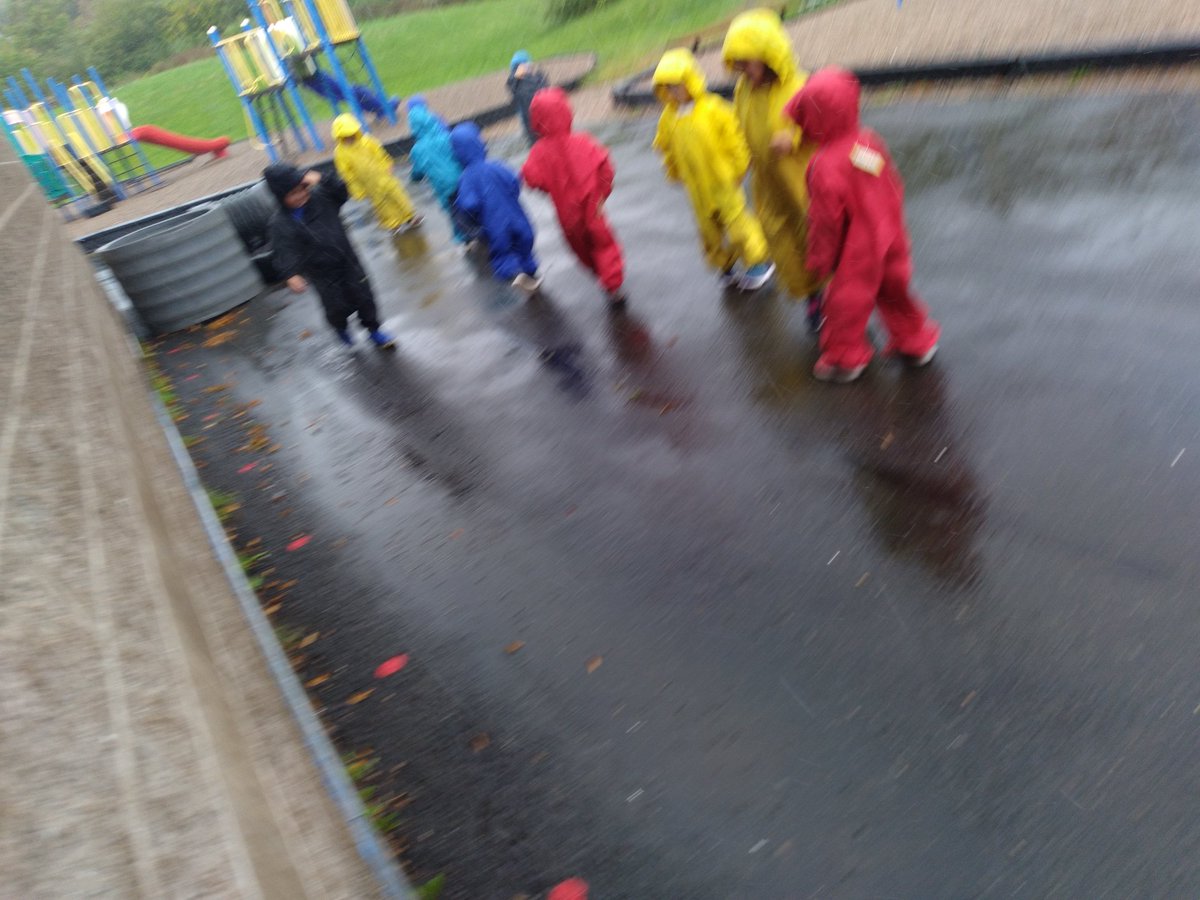 It was a perfect dance in the rain day! Our boots are full of water and our hearts are full of joy.
#nspreprimary
#playintherain