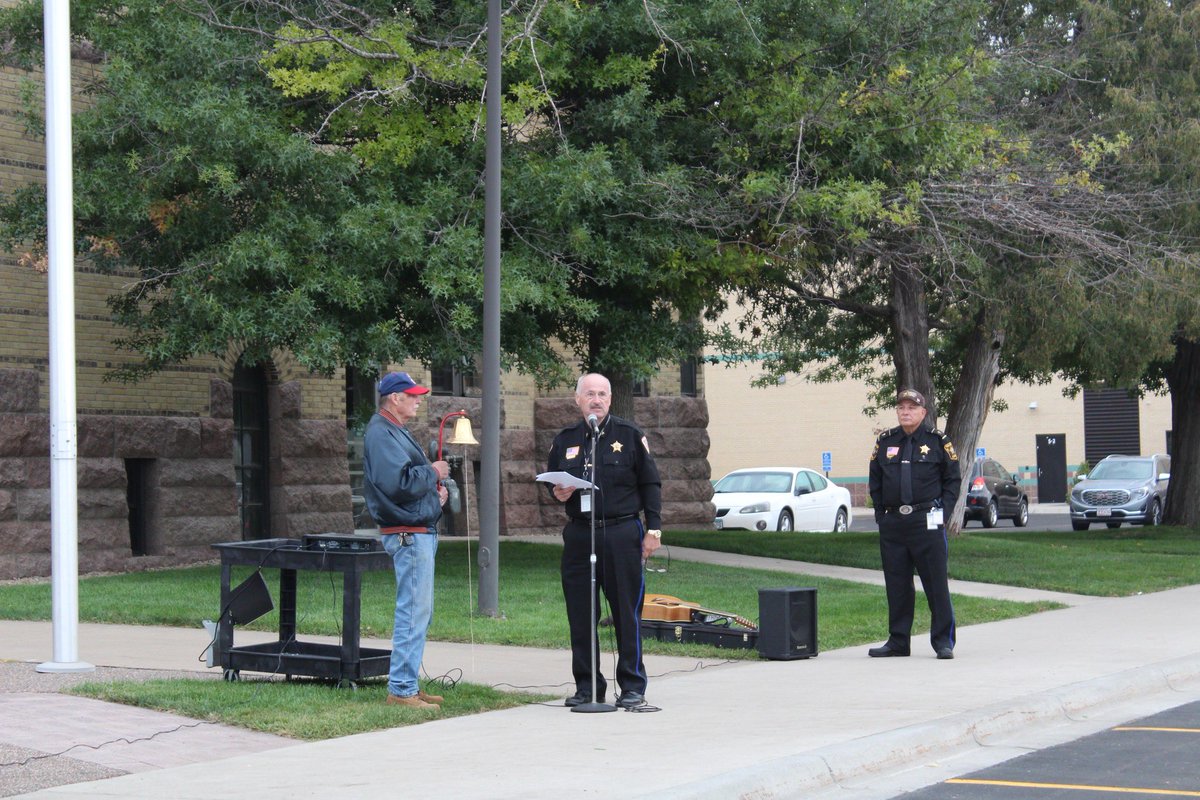 JeffreyJelinski's tweet photo. It was my honor to attend the 9-11 Ceremony at the @Morrison_County #LawEnforcementMemorial at the Government Center this morning. Thank you to #ChaplinGregValentine, #SheriffLarsen, #ChiefSchirmers, @mncampripley Fire, #LFFire, and all attendees. #NeverForget https://t.co/HLzdGxtyDt