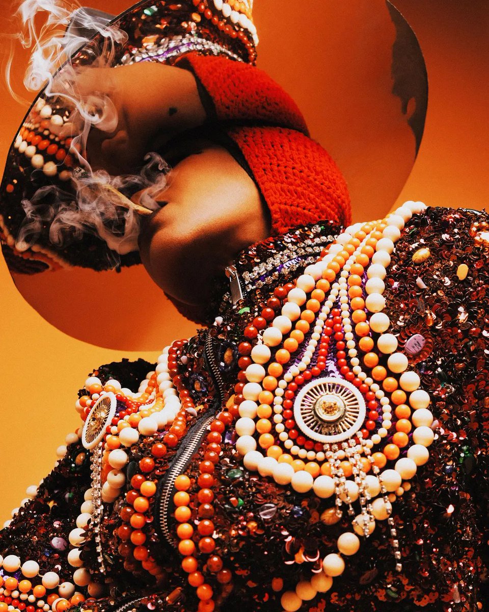 erykah badu. 
for the cut. 📸 zhong lin.