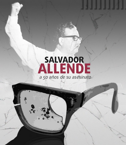 pavese's tweet photo. #GolpedeEstado El día de ayer @alvarezrodrich en su columna sostiene que Chile debería dejar atrás a Allende y a Pinochet. La comparación no es pertinente éticamente, él lo sabe. Lo dice de antemano. Pero cita a Michael Reid en el sentido de ser figuras de un país polarizado. https://t.co/5UNpF5wqug