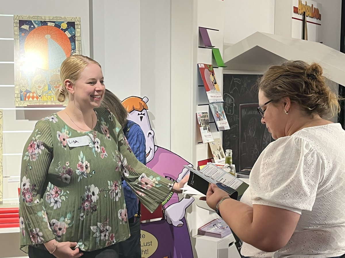 Bei kühlen Getränken lässt sich ganz wunderbar connecten. Toll, dass so viele inspirierende Menschen heute dabei sind. 🤩