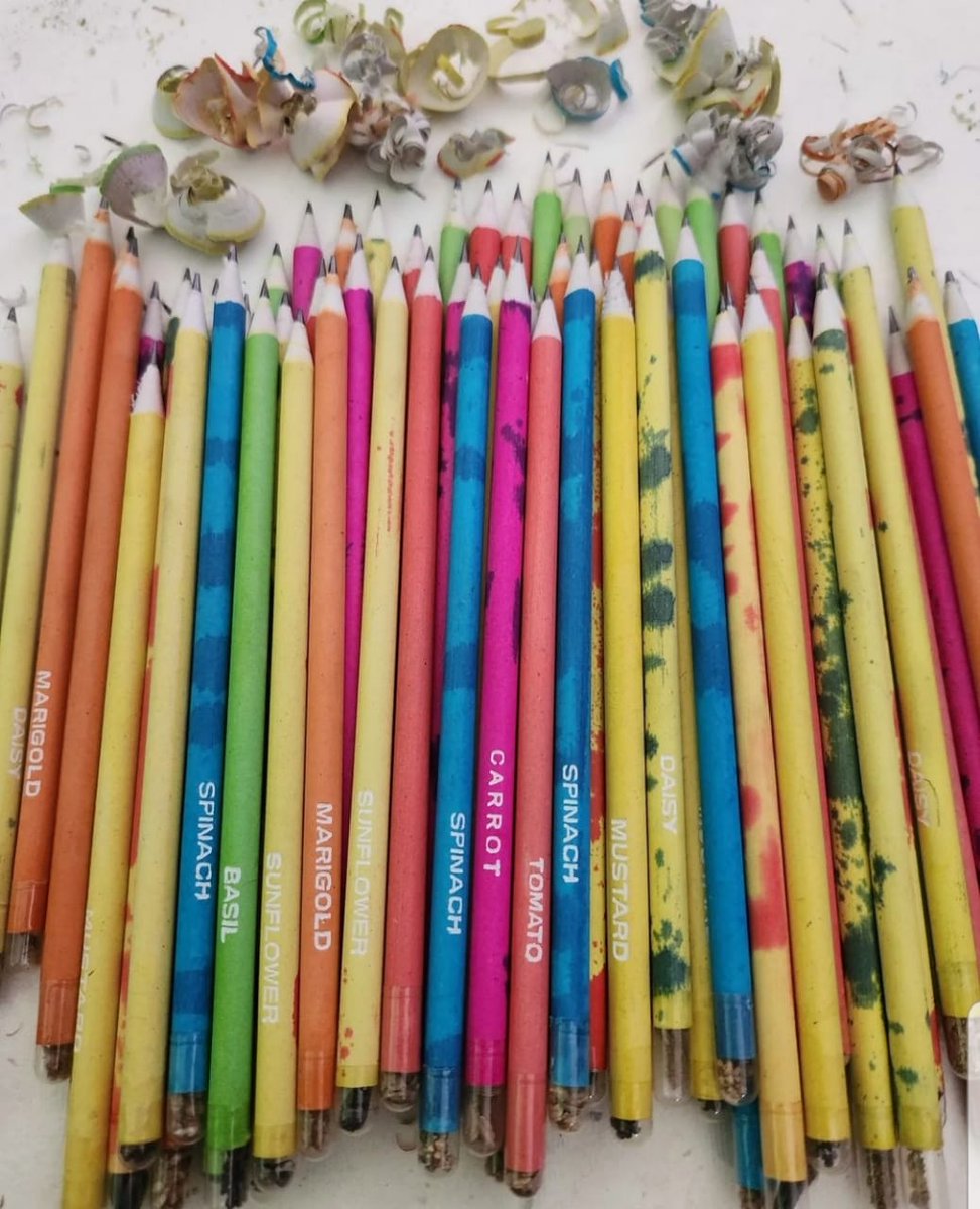 smachs_org's tweet photo. Today's #SMACHSspotlight is on a company redefining eco-conscious living!  @Wachastory_ke  crafts stationery from recycled materials like pencils, colors, crayons, and books, all with a twist. Embedded with seeds, these items give life even after use, nurturing our planet. https://t.co/PmLmMc3iLb