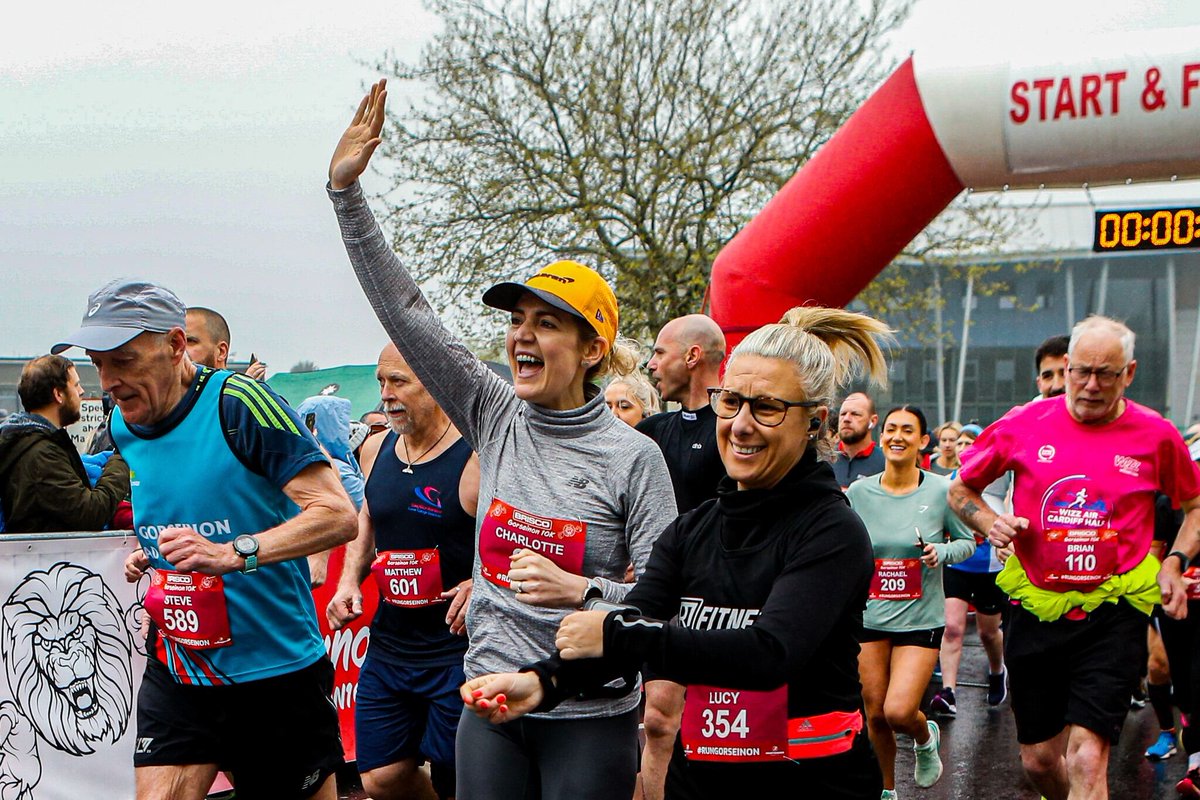 👀 That moment when you spot your greatest supporters in the crowd 😍 re-live those RACE DAY moments - 𝐒𝐈𝐆𝐍 𝐔𝐏 🔗 loom.ly/0mh1lHw to #RunGorseinon with us!

SPONSORED BY:
<a href="/BriscoWilliams/">Brisco Williams</a> | Gorseinon Town Council | <a href="/PenyrheolLC/">Penyrheol Leisure Centre</a> | Tidal Exhibitions