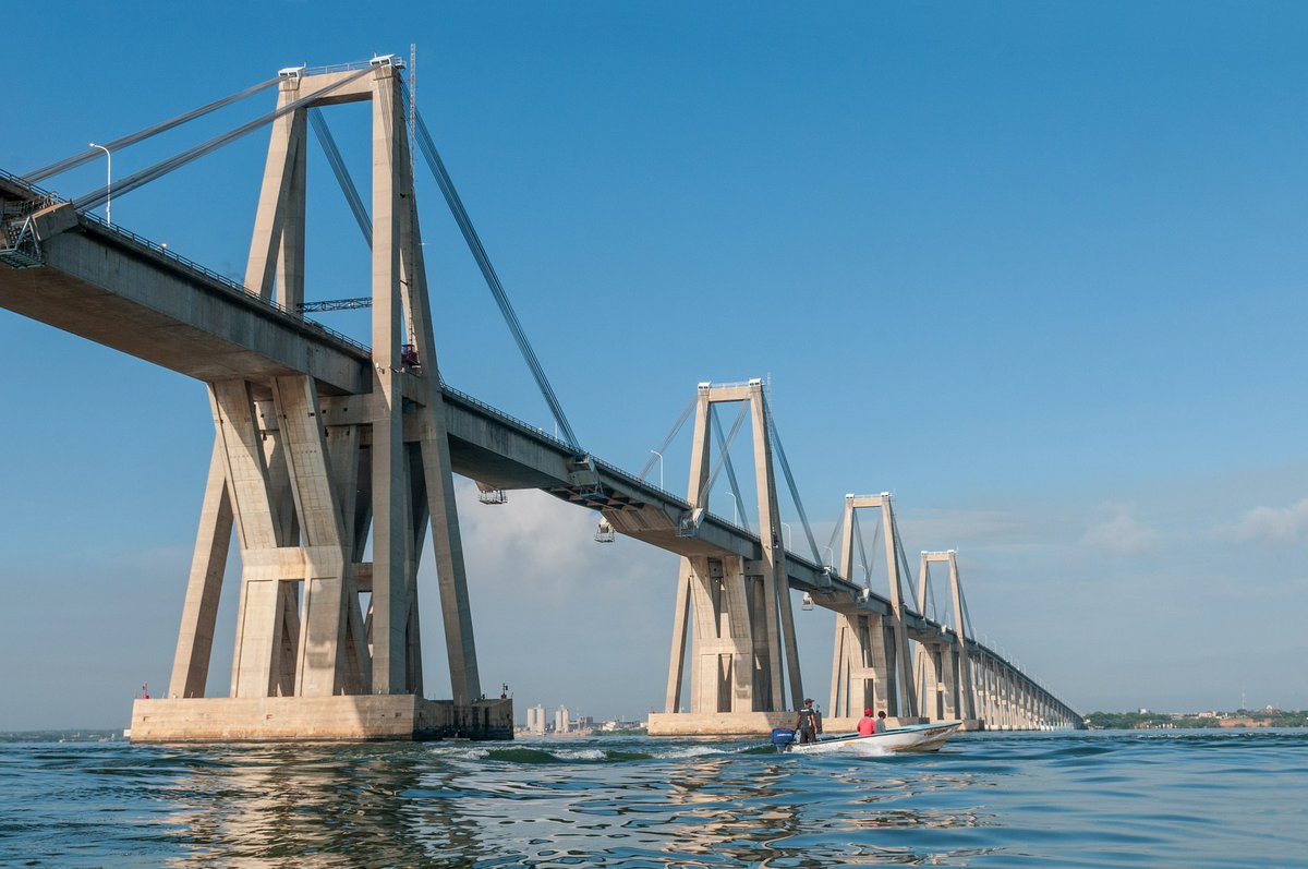 UytySpace's tweet photo. Just like an expansion bridge, a business owner has to be resilient - and - also, resourceful to navigate the challenges of a new market. Adaptability is key!
#businessowners #businessmanagers #solopreneur
#indiepreneur #entrepreneur #motivationmonday https://t.co/P1qc3Ahwfx
