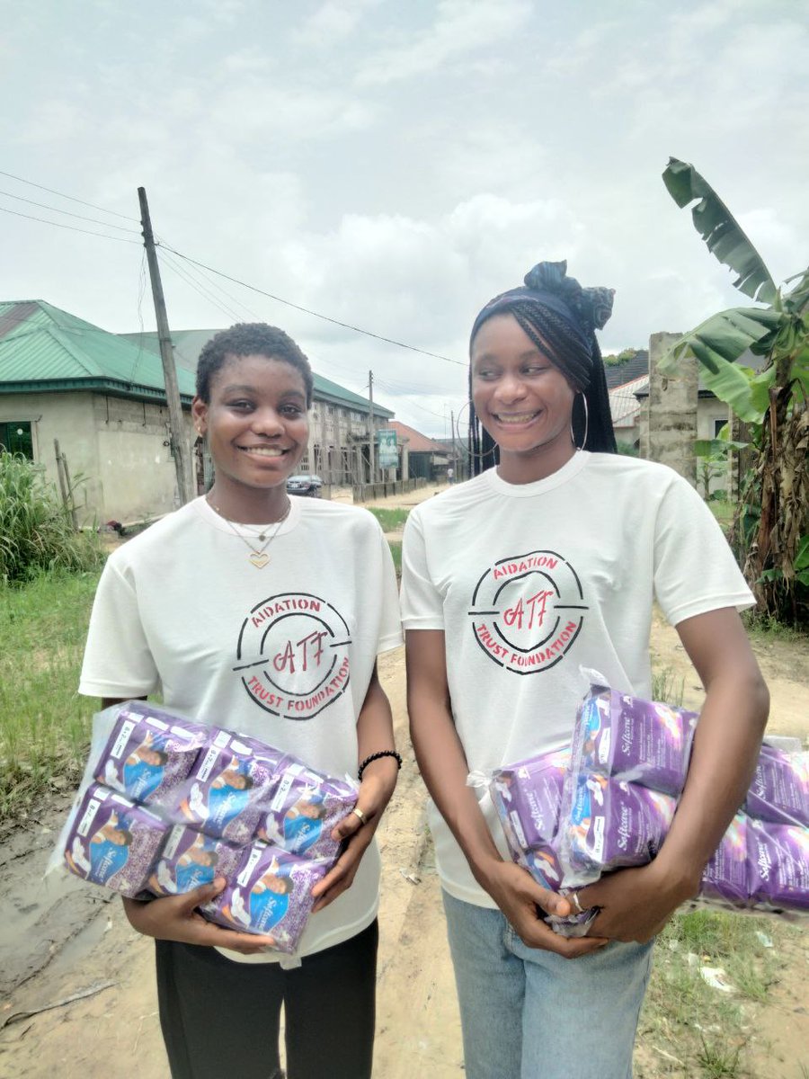 Aidation01's tweet photo. Today we want to shine the spotlight on the Amazing #TeamAidWarri led by the lovely #TrishaObiechine

They have been making wonderful impact in #WarriSouthLGA and we cannot wait to share with you all what they have been up to 😍💃🏽 https://t.co/ANyzyE4l4f