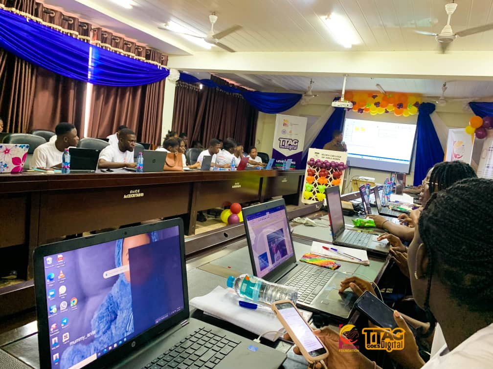 pamitouch's tweet photo. EXPERTS FROM TTAG GOES DIGITAL DAY 2
No country can really develop unless its citizens are educated.
~Nelson Mandela
#SDGs
#DigitalLiteracy
#TTAGGOESDIGITAL
#GI-KACE
#OFWA
#TTAG
#MOCD
#PamitouchFoundation
#Empoweringthenextgeneration https://t.co/7IYeVzzgNs