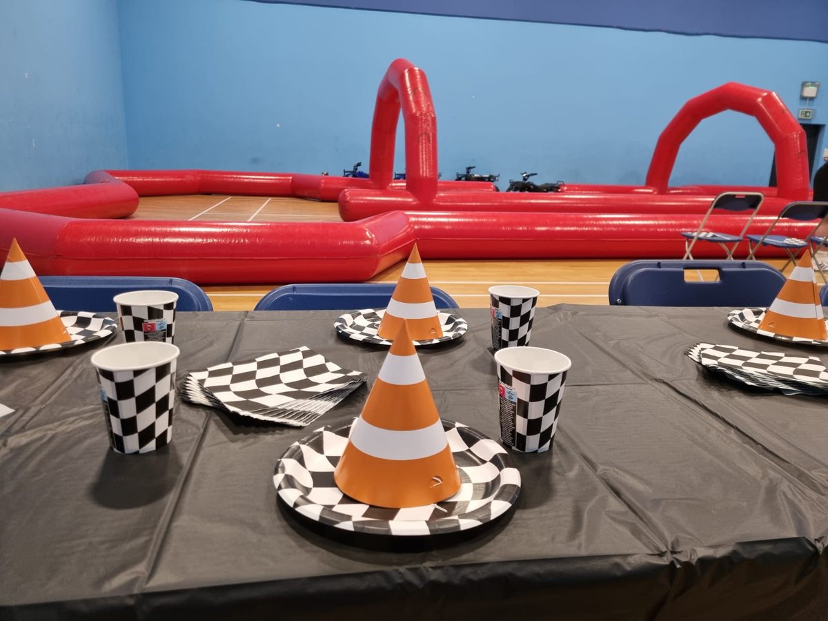 infoevo's tweet photo. We can provide #FunFood #SLUSH #Hotdogs #popcorn &amp; #Candyfloss for racers at an EVO Quad Bike Party. BOOK NOW for Sept/Oct parties. Don’t delay book today! £295 for up to 20 children aged 4-9yrs. #Essex #Herts #Suffolk #Birthdayparty #quadbikes #kidsparty https://t.co/xt1104KIDJ https://t.co/fWqDbxYm1O