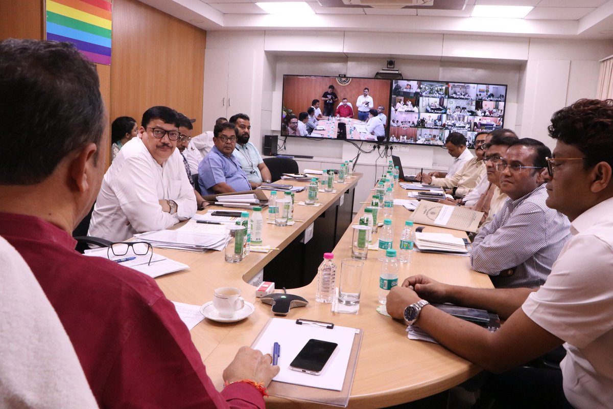 JPSRathoreBJP's tweet photo. आज UPCB लखनऊ में 'B-पैक्स सदस्यता महाभियान' की समीक्षा बैठक में रहना हुआ।
बैठक में प्रमुख सचिव सहकारिता श्री बी.एल.मीणा,MD PCFश्री संजय कुमार, Sp.Sec. NP Pandey, MD RKकुलश्रेष्ठ,सदस्यता अभियान प्रमुख श्रीकान्त गोस्वामी,सभी MD,DCBचैयरमैन,DR,AR व बैंक के अधिकारी एवं कर्मचारीगण रहे। https://t.co/L5wTNUVXs0