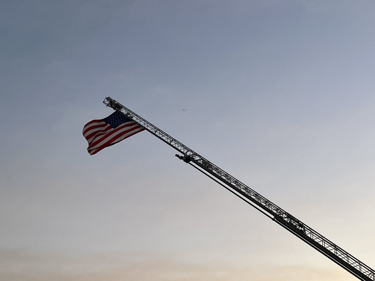 Laureen Thompson tweet media