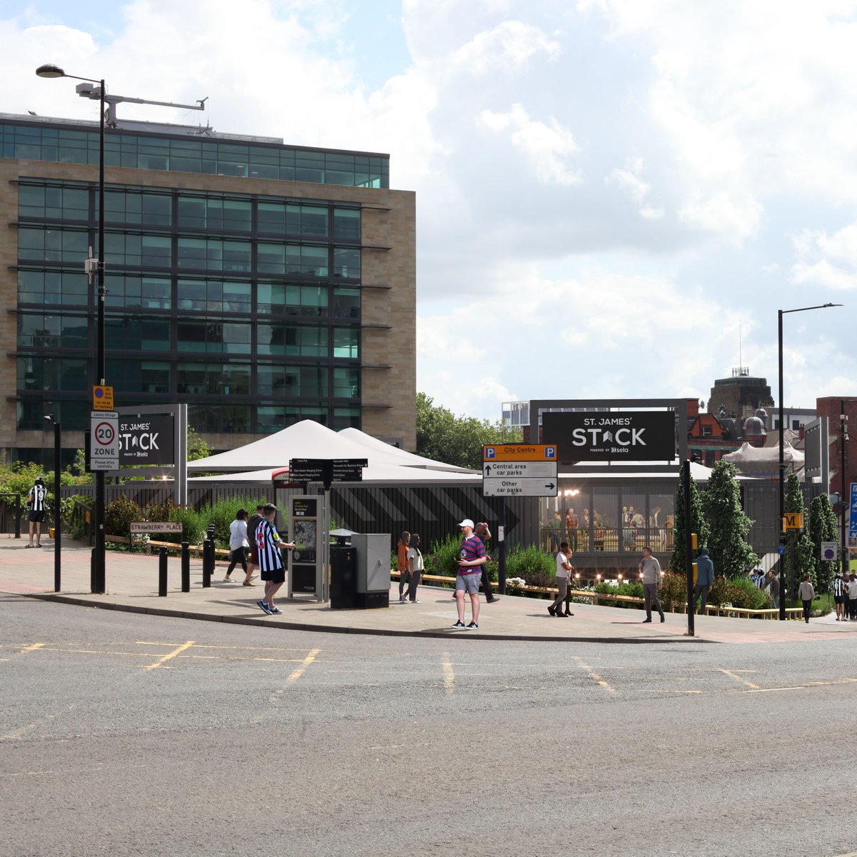 NUFC's tweet photo. 🤩 #NUFC has revealed CGI images and the name of its proposed fan zone at Strawberry Place as part of a public consultation event held at St. James' Park on Monday.

⚫️⚪️
