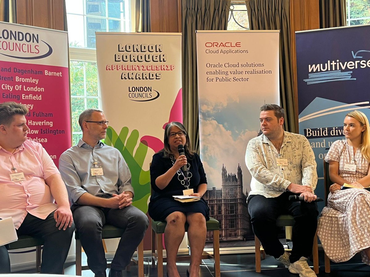 londoncouncils's tweet photo. Our panel: Ryan Robertson Barnes @LewishamCouncil, last year's apprentice of the year, Mark Booth @CamdenCouncil, @PialiDG, Conor Hunt from @ATGTICKETS, Lizzie @JoinMultiverse, @PialiDG on why Apprenticeships equip people with skills that we need now, and for the future
#LBAAs https://t.co/0iPJsd61bc