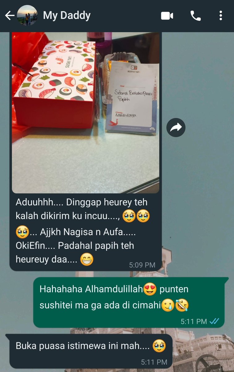 Makasi <a href="/gojekindonesia/">Gojek Indonesia</a> karena kalian walaupun ldran Bogor Cimahi ttp bisa kirim makanan yg do req sm papah dan beliau sangat happy, kita? Lebih sangat happy 🥰

Makaci internet, hp, resto yg krja sama  gojek, abang gojek dan especially for my <a href="/gefinhf/">Hanif Fadillah</a> yg ud orderin🤣💖 *smooch*