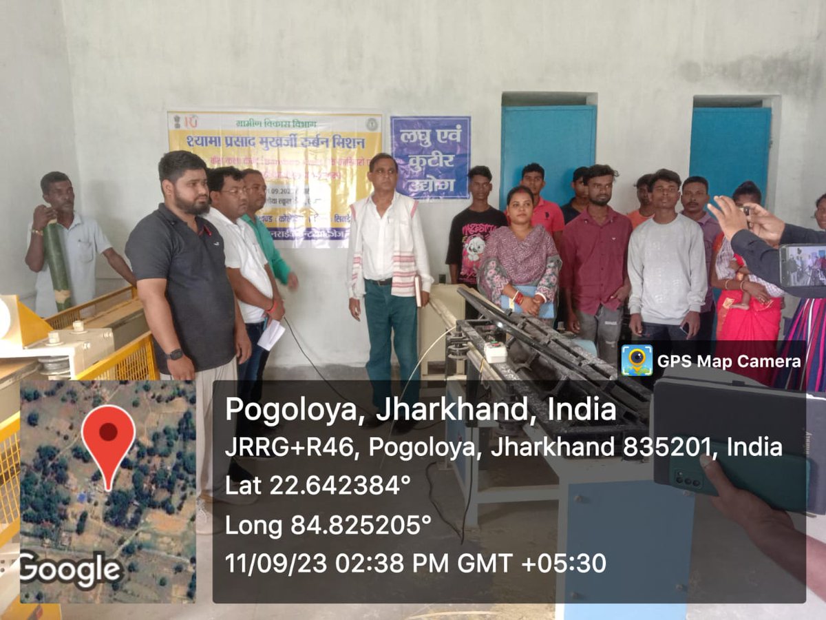 AidegaJh's tweet photo. Today attend a SPMRM  Bamboo craft Training programme at  Kolebira Pogloya With BDO, Kolebira, AE Electrical , Block  Cordinatior  Small industry.,Artisan and Committee  Members.   
@AidegaJh 
@RurbanJharkhand 
@ushanker80 https://t.co/BO344pz6cU