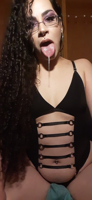 💪🏽Sloppy Head Game Strong 💪🏽 https://t.co/dmKQutCvbn  https://t.co/2WNMCH5oqg  👅👅 @JesMarie420VIP 👅👅