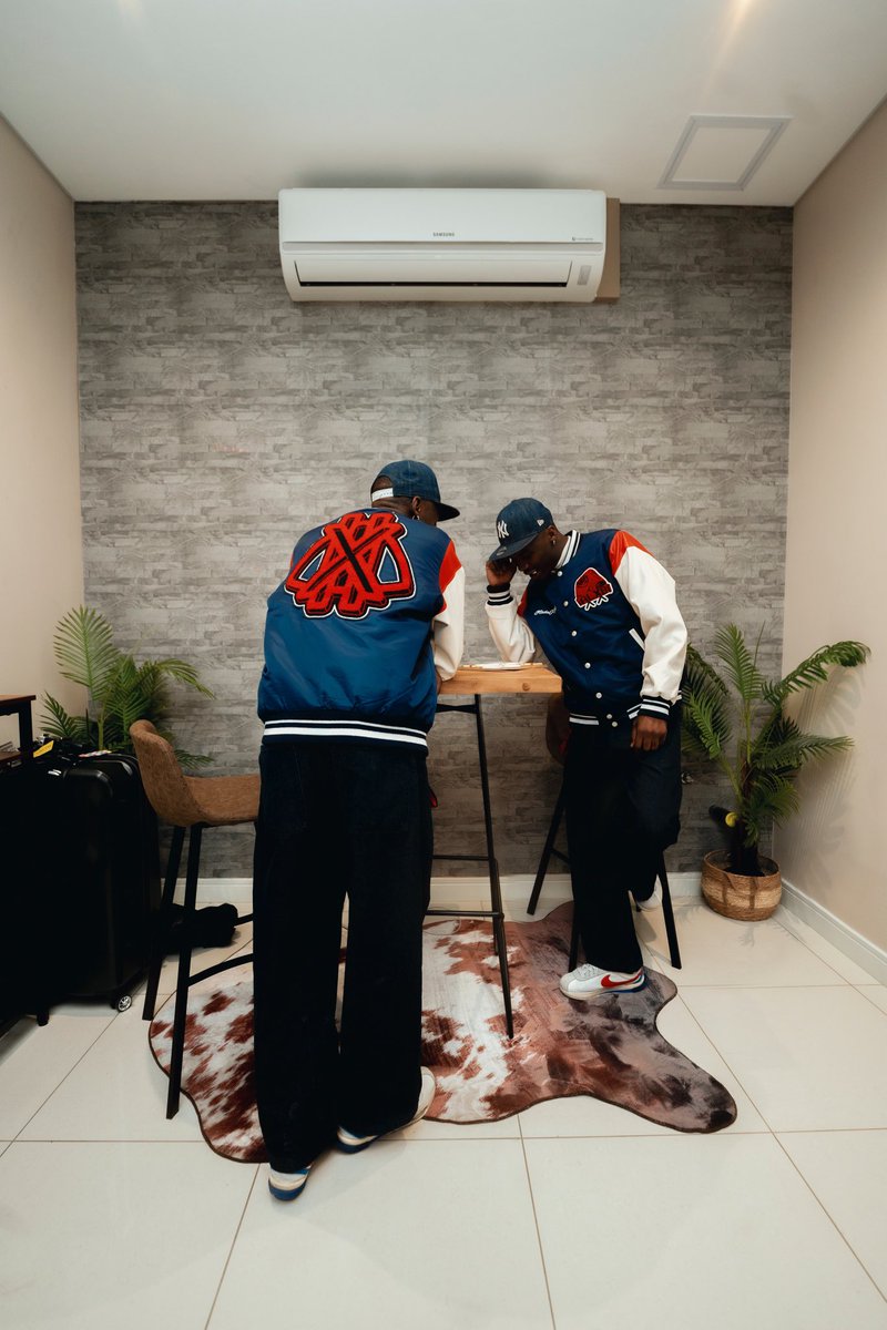 GALXBOY's tweet photo. Members Only 🧥

https://t.co/xF5jeTXTfy https://t.co/R3h4B6hUat